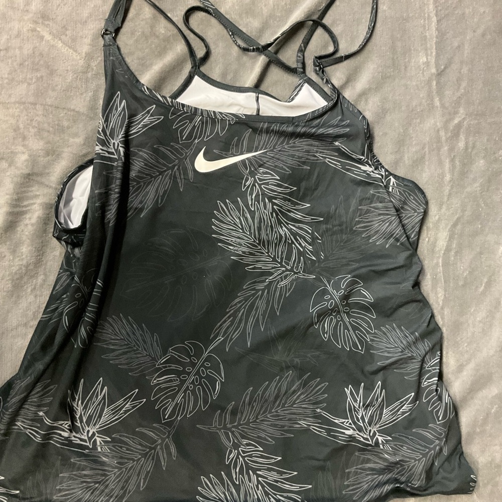 Nike tank plus size 2x